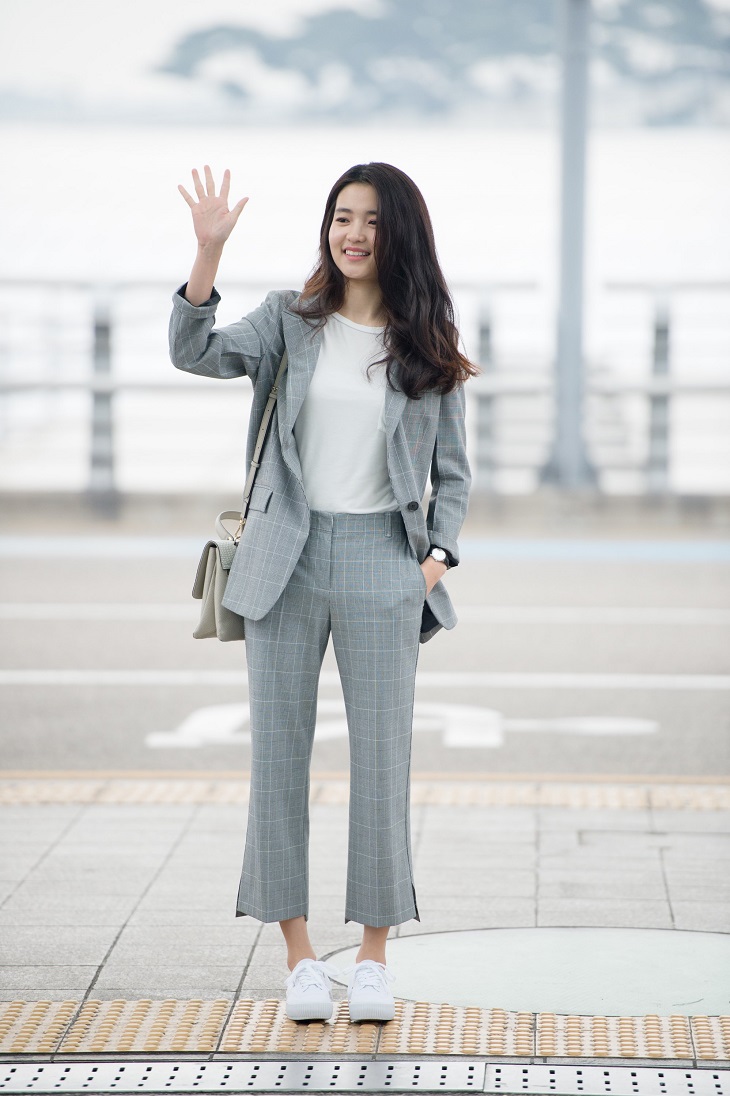 Cach Những Thần Tượng Han Quốc Trở Thanh Người Mẫu đại Diện Cho Cac Thương Hiệu Thời Trang Elle