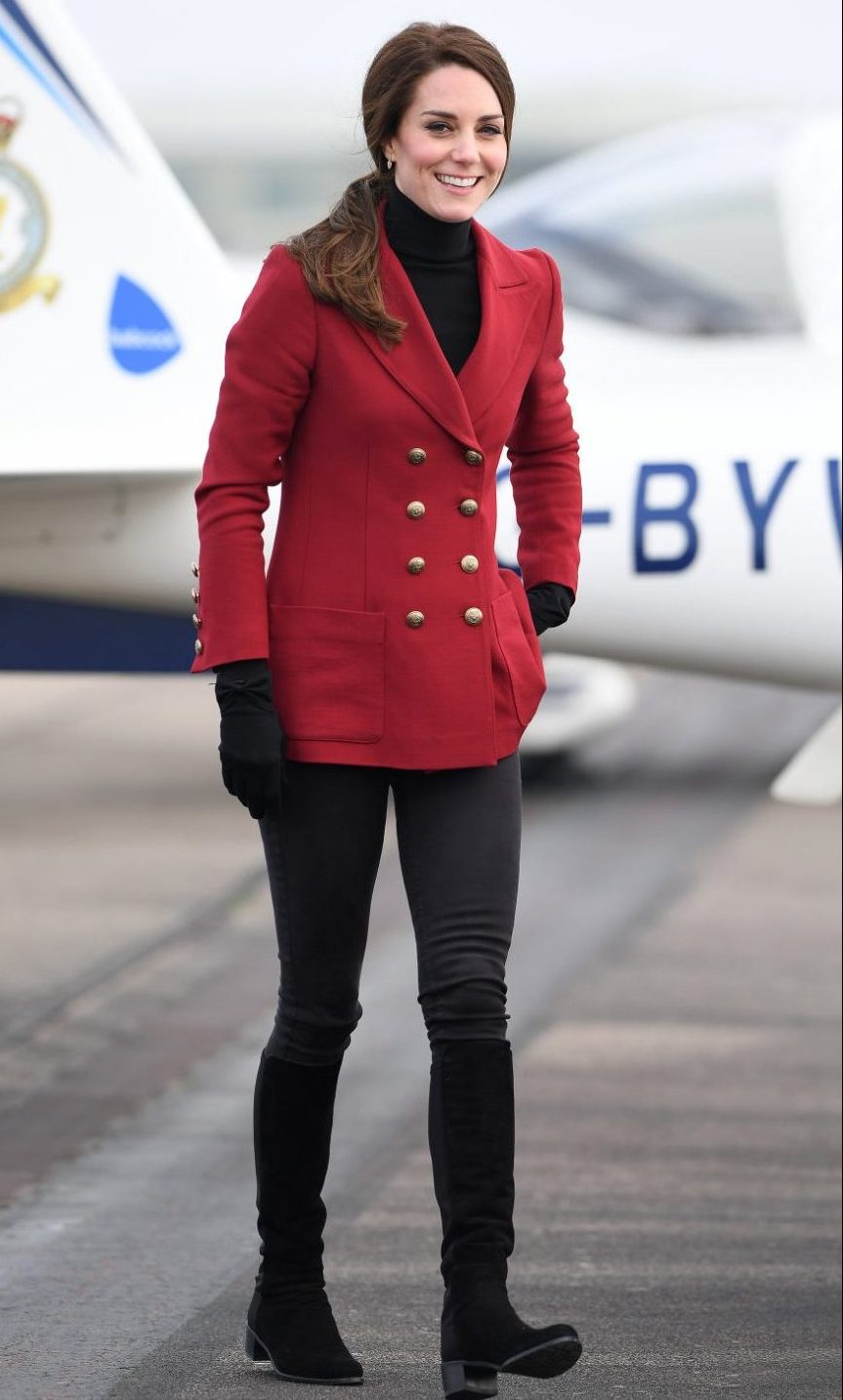 Chiêm ngưỡng 10 đôi giày Công nương Kate Middleton cưng chiều nhất