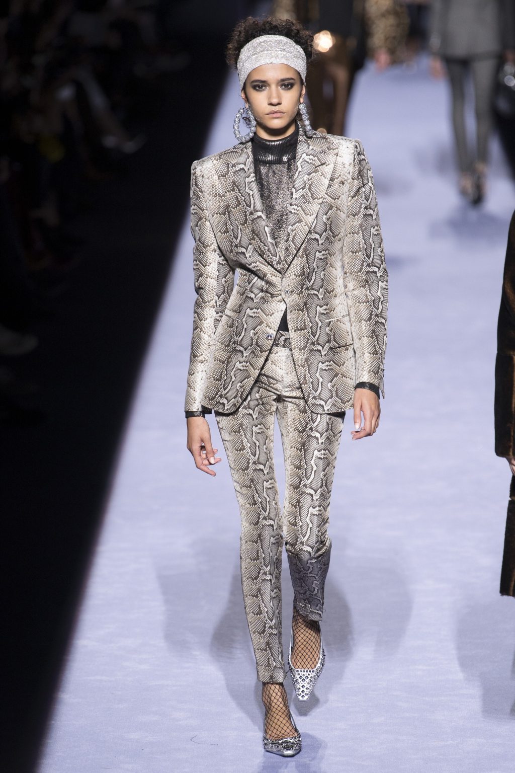 Thương hiệu Tom Ford Ready-to-wear Thu 2018: Thời đại hoàng kim thập niên 80 