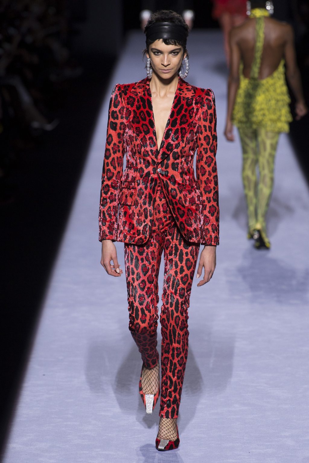 Thương hiệu Tom Ford Ready-to-wear Thu 2018: Thời đại hoàng kim thập niên 80 