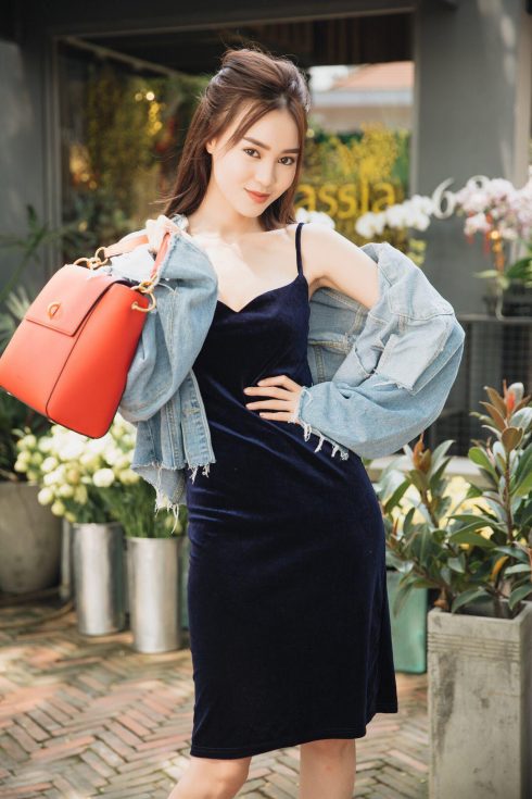 Các fashionista Việt mặc gì để nổi bật trong street style xuống phố tháng 2