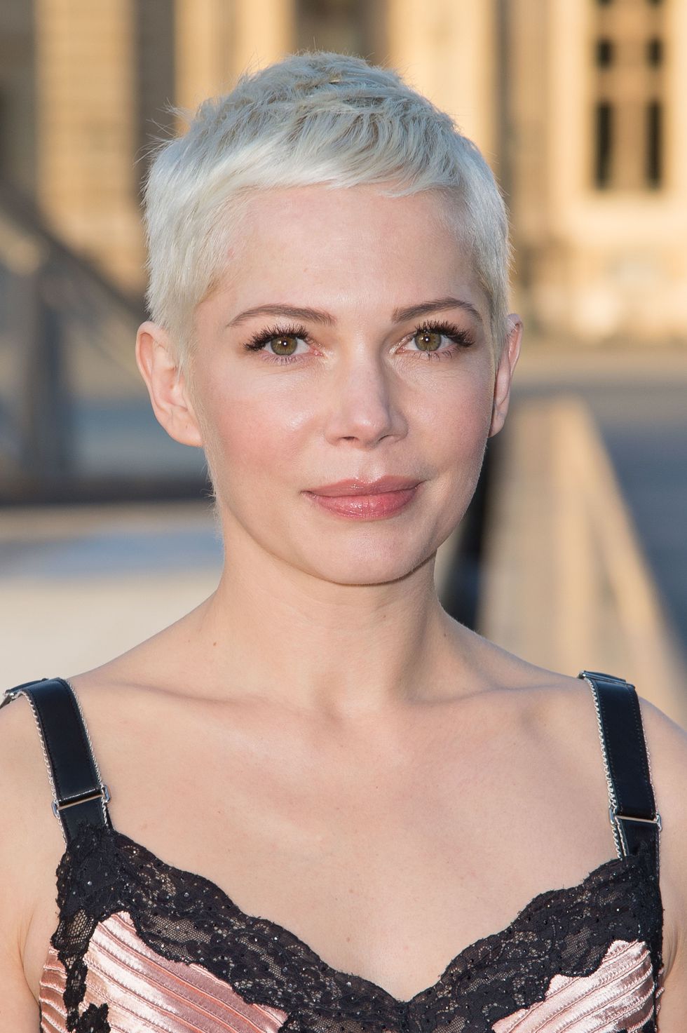 các kiểu tóc ngắn pixie đẹp Michelle Williams