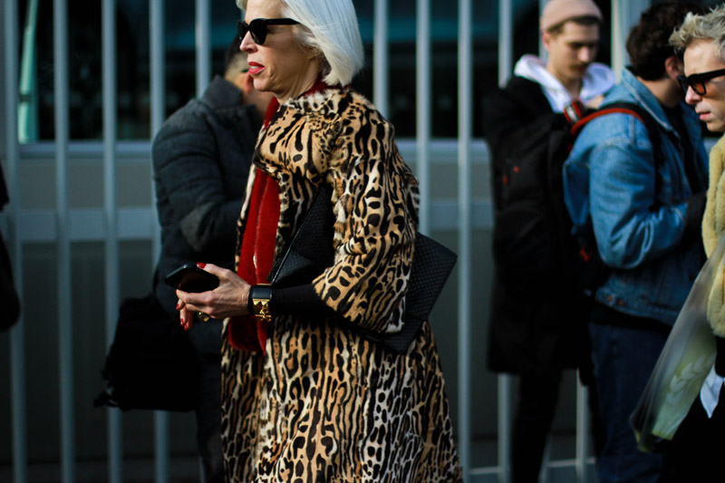 Phong cách street style đặc sắc ủng hộ các nhà mốt cựu trào tại Milan Thu – Đông 2018