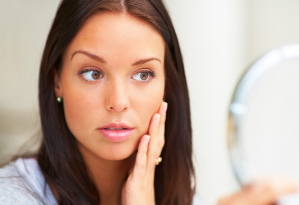 Truy tìm 4 nguyên nhân và cách trị dị ứng da mặt