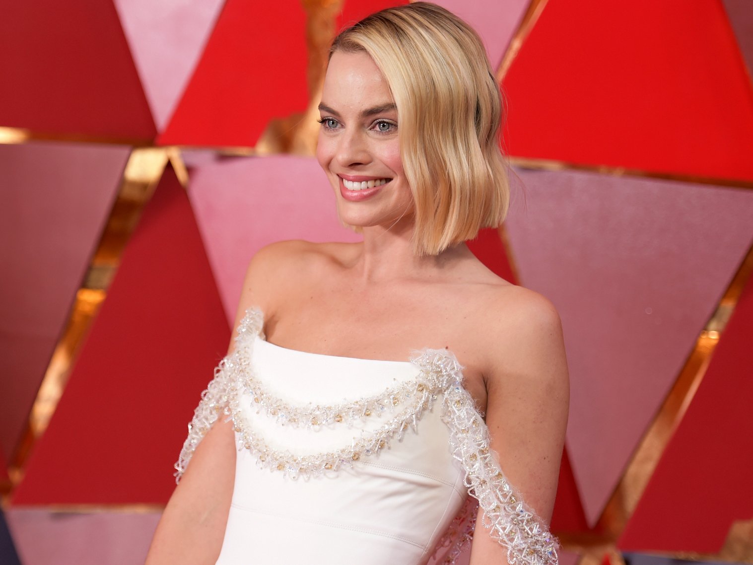 Nữ diễn viên Margot Robbie trên thảm đỏ Oscar 3