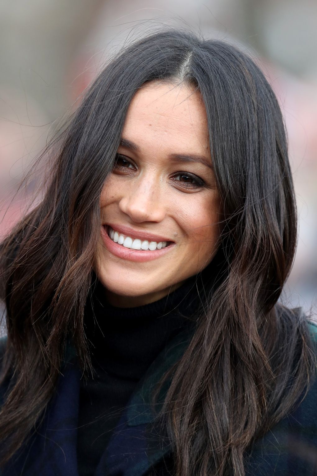 những kiểu tóc đẹp của meghan markle 24