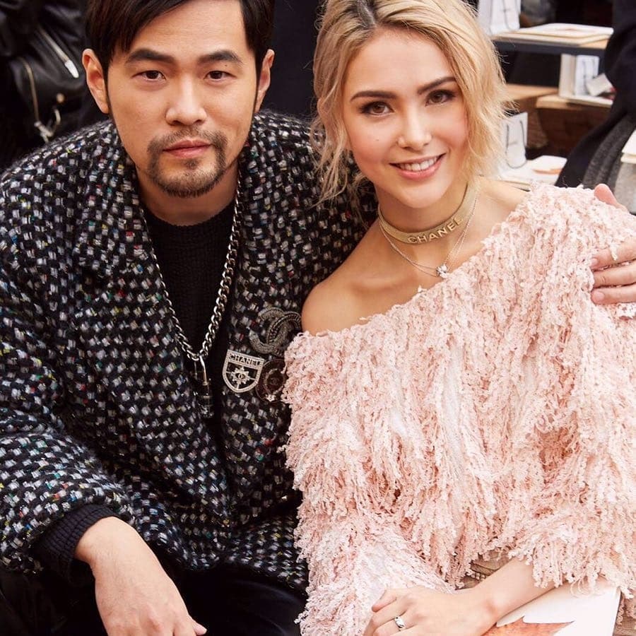 Vợ chồng Châu Kiệt Luân sánh đôi trên hàng ghế đầu show Chanel Thu - Đông 2018