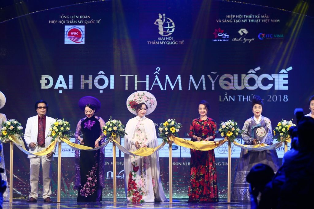 đại hội thẩm mỹ 4