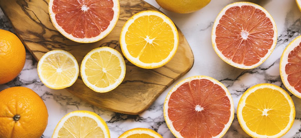 Cách sử dụng vitamin C giúp sáng da, ngừa lão hoá