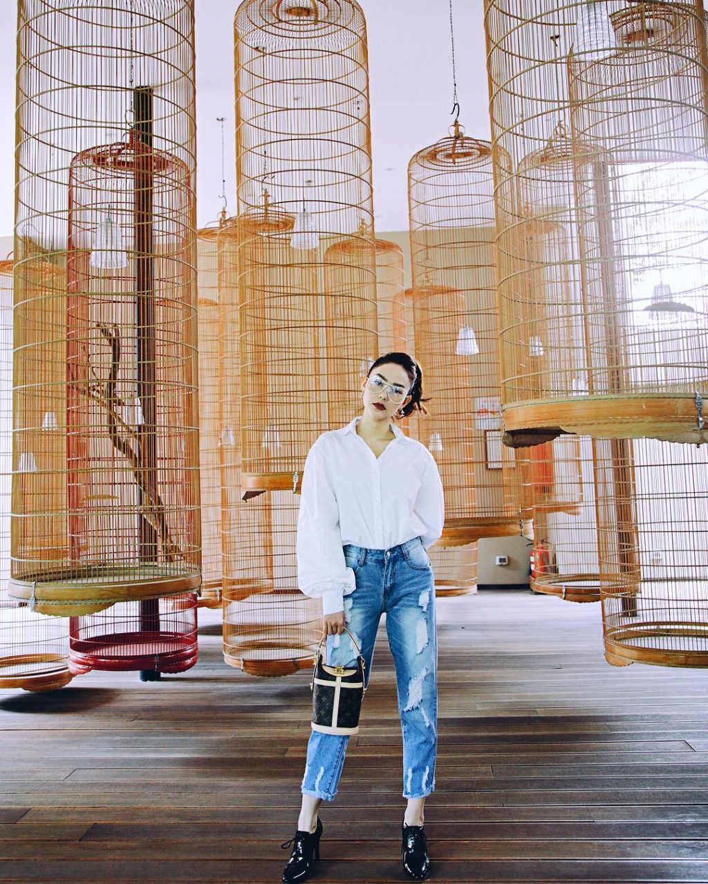 Xu hướng thời trang quần jeans được nhiều sao Việt ưa chuộng 5
