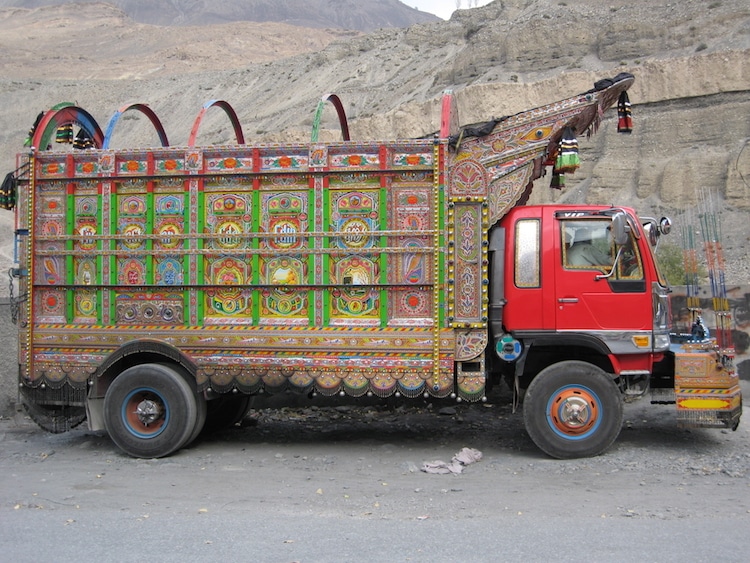 xe tải leng keng ở Pakistan 3