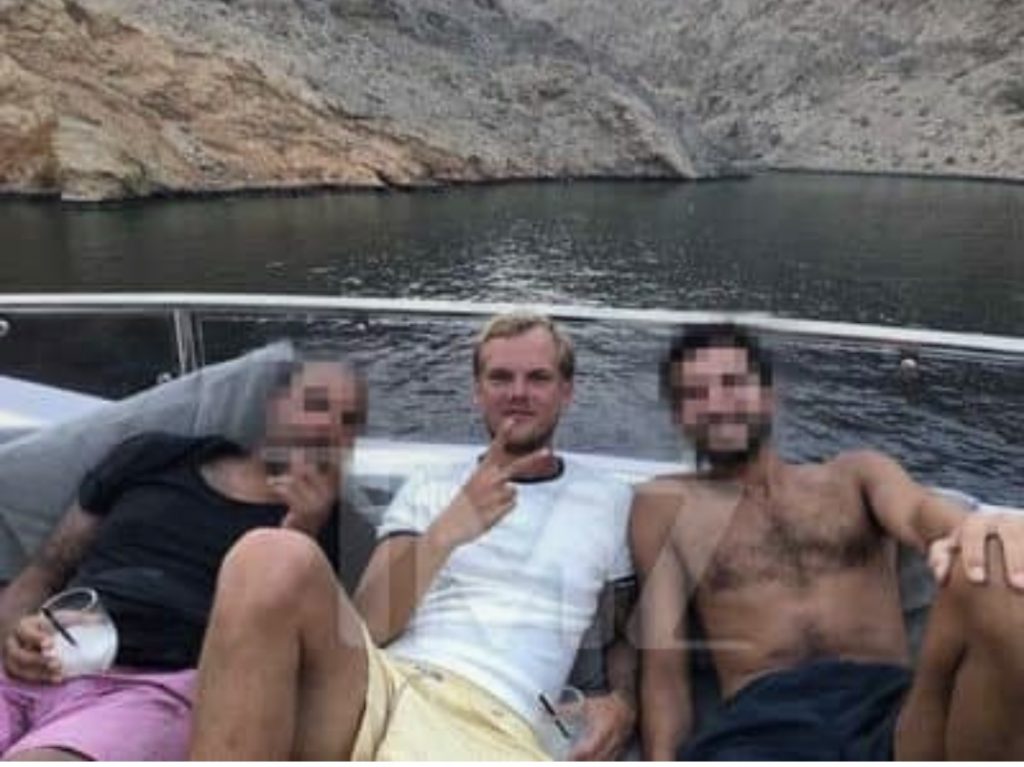 Avicii 1 Avicii 1
