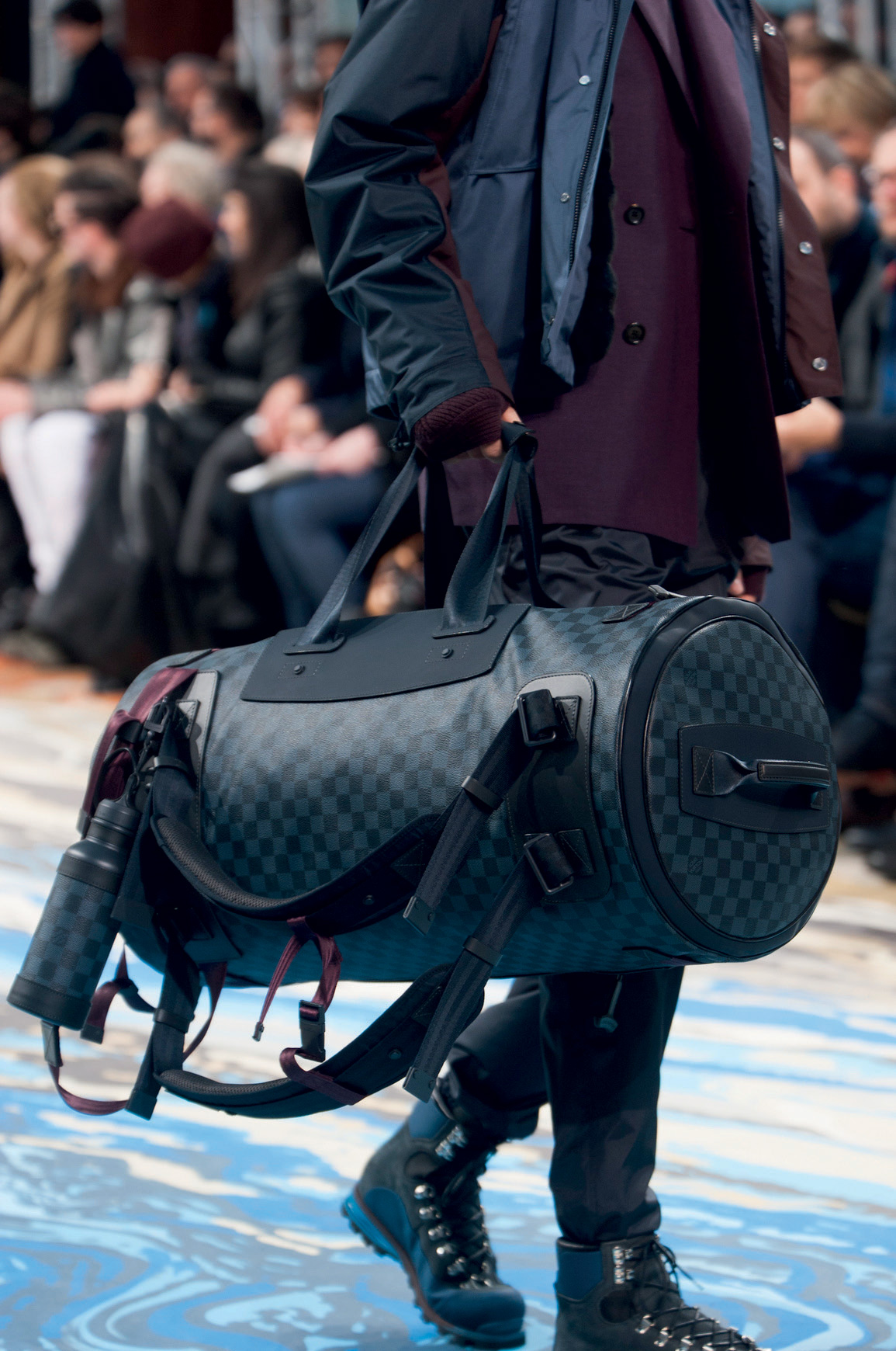 ellevn tui louis vuitton