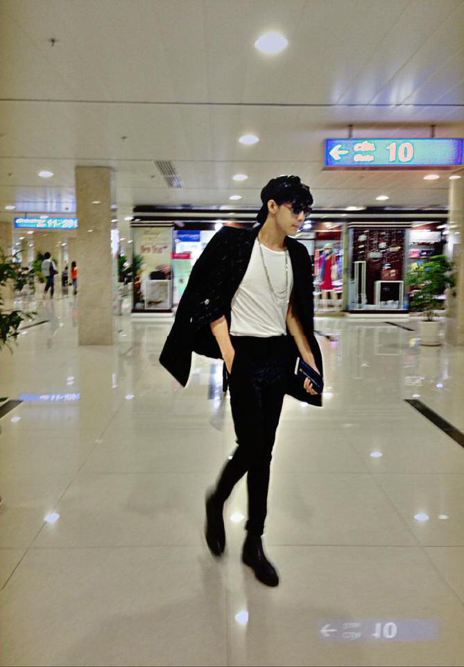 mặc street style trẻ trung như Noo Phước Thịnh