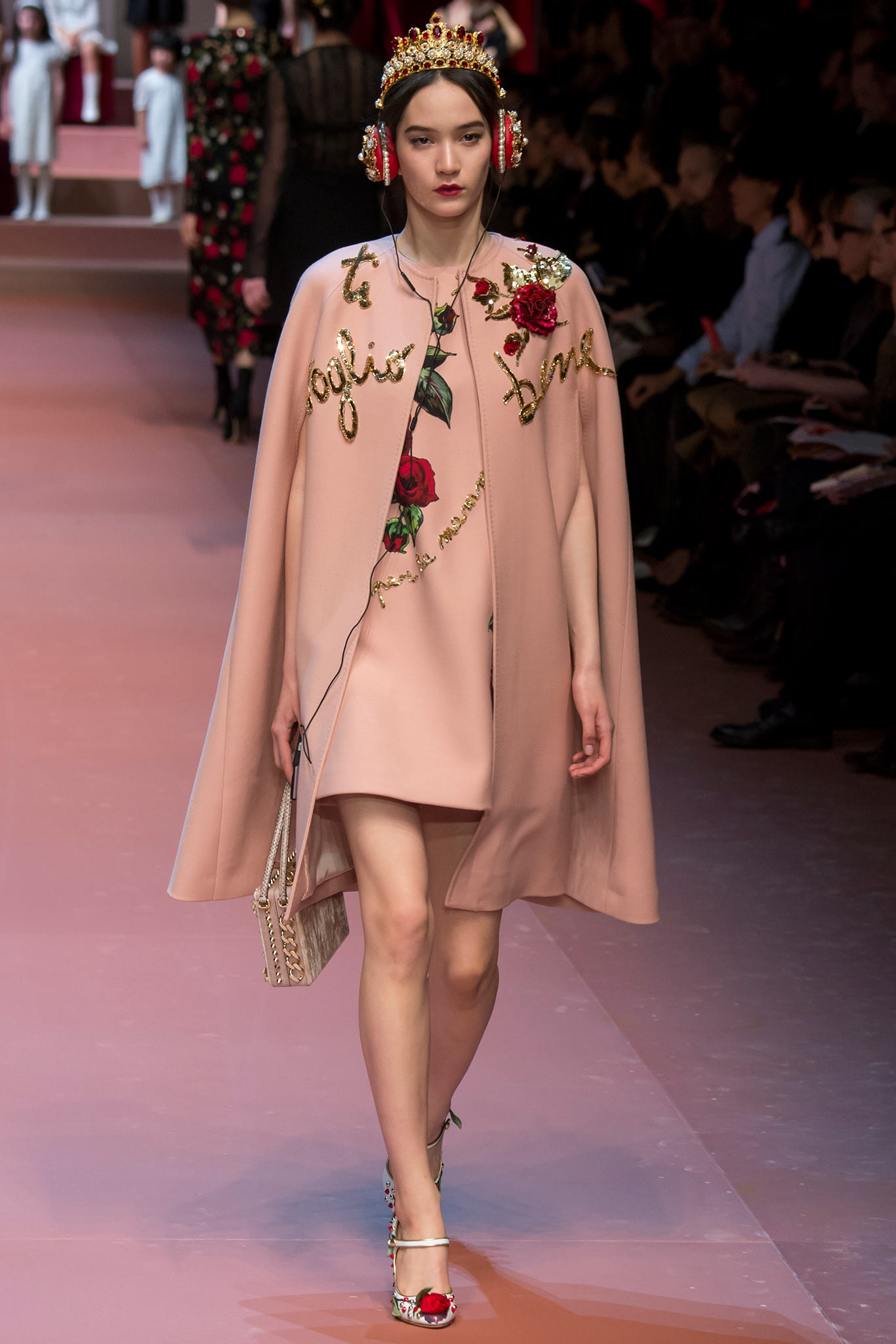 ao khoac nu thoi trang dolce & gabbana