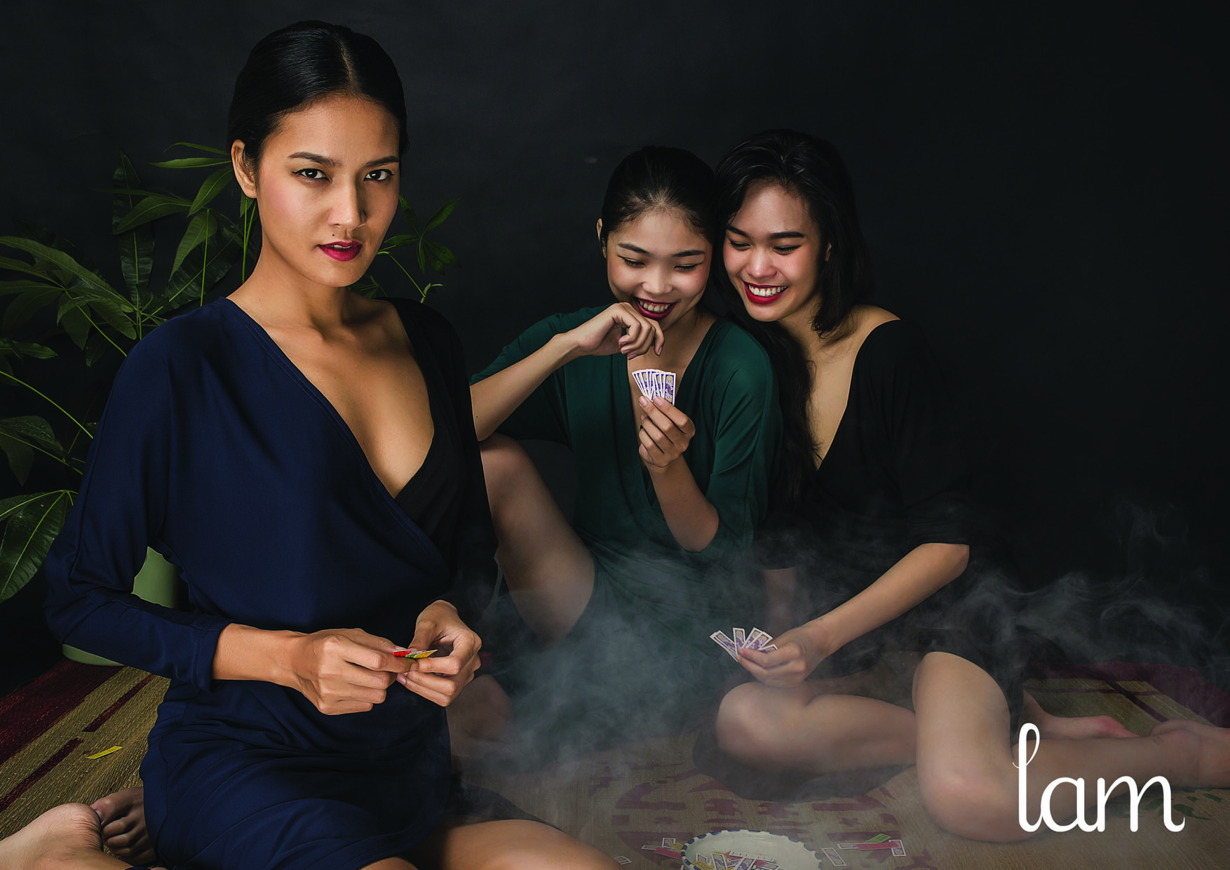 Wrapping Dress - Điểm nhấn trong bộ sưu tập Chiếu Hoa Tứ Sắc 04