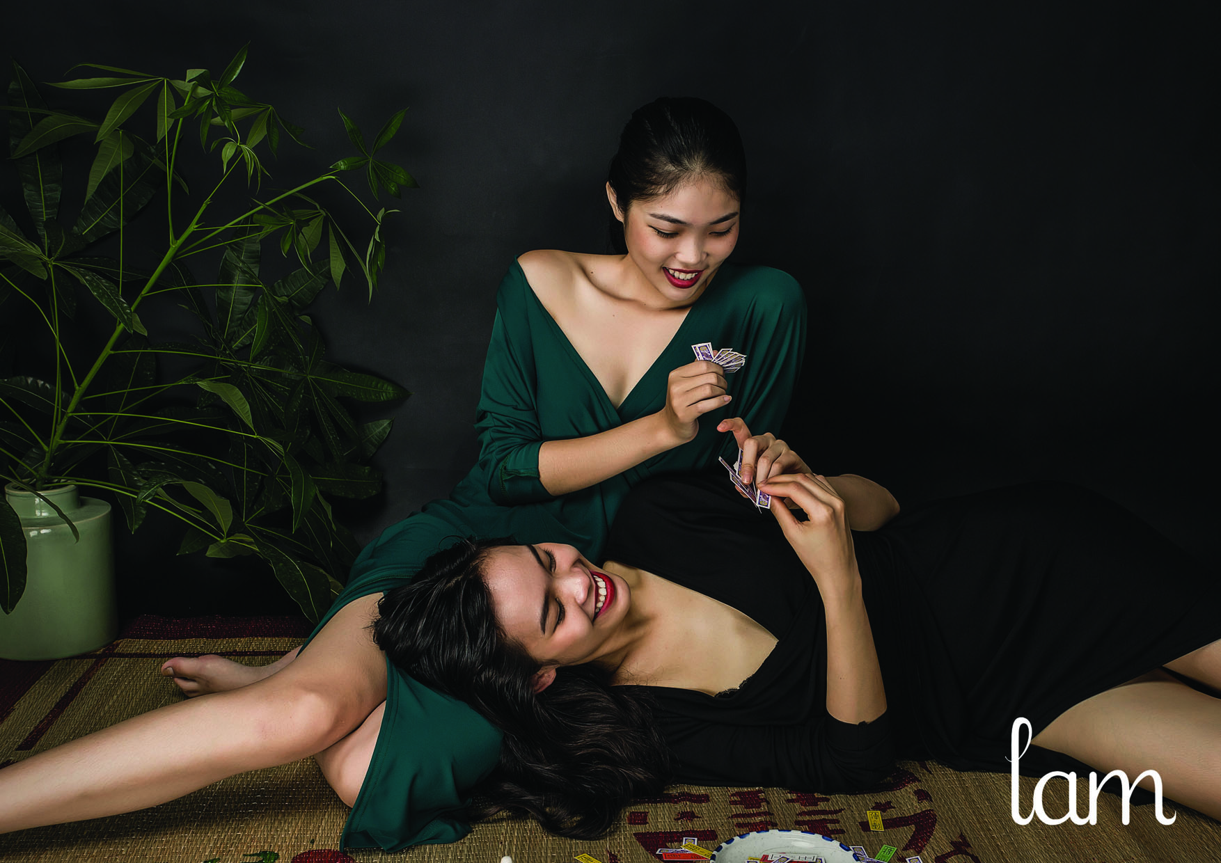 Wrapping Dress - Điểm nhấn trong bộ sưu tập Chiếu Hoa Tứ Sắc 02