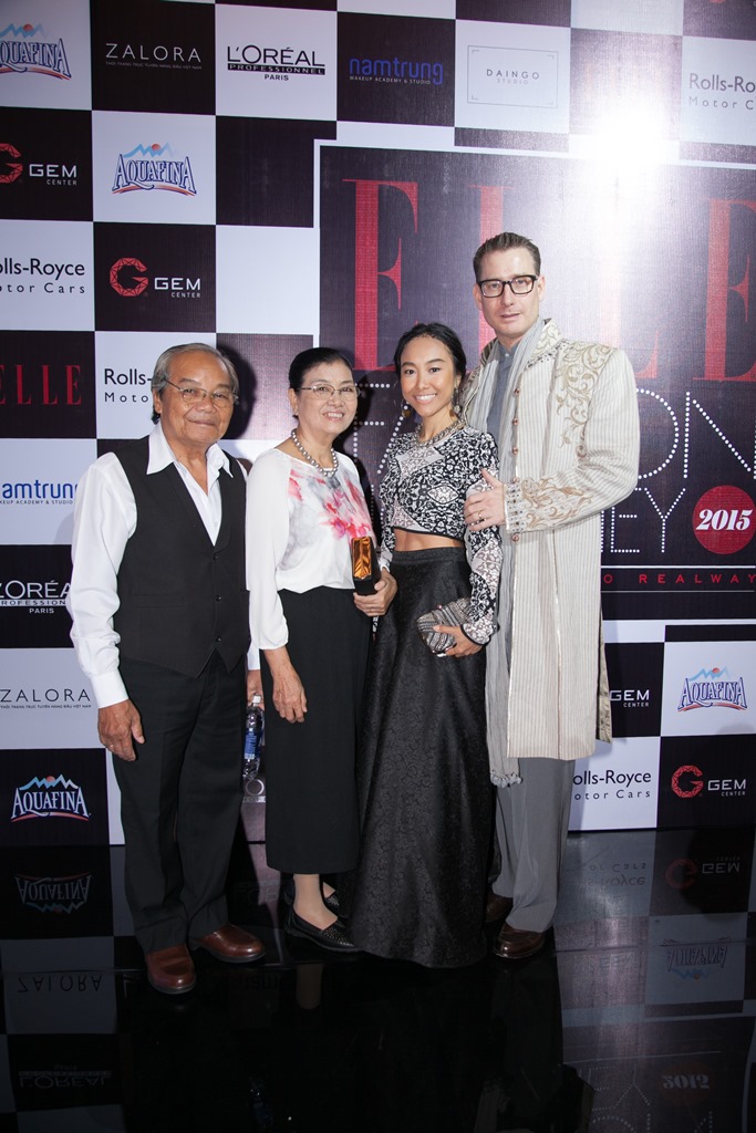 Ca sĩ Đoan Trang & Gia đình