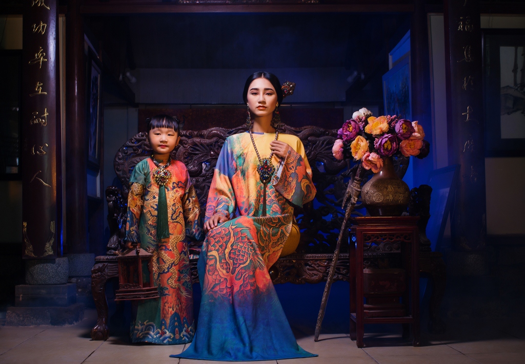 ao-dai-cuoi-Huynh-Hai-Long-Dang-The-Huy-Huong-xua-e