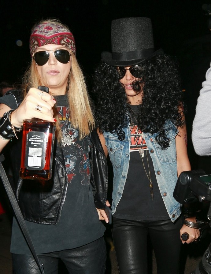 Celebrity-Halloween-Costumes-of-2014-Jessica-Alba