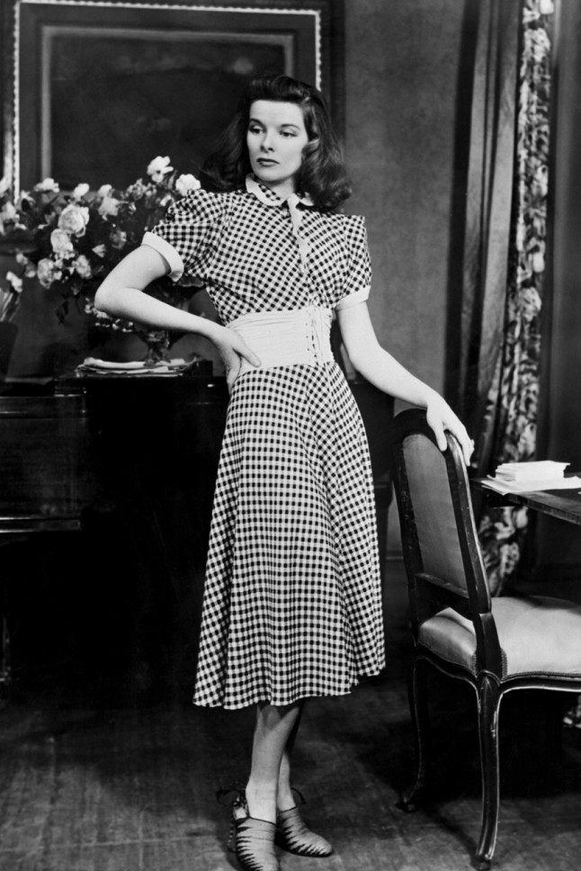 Katharine Hepburn trên phim trường của bộ phim 