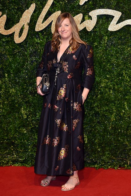 NTK Sarah Burton của Alexander McQueen