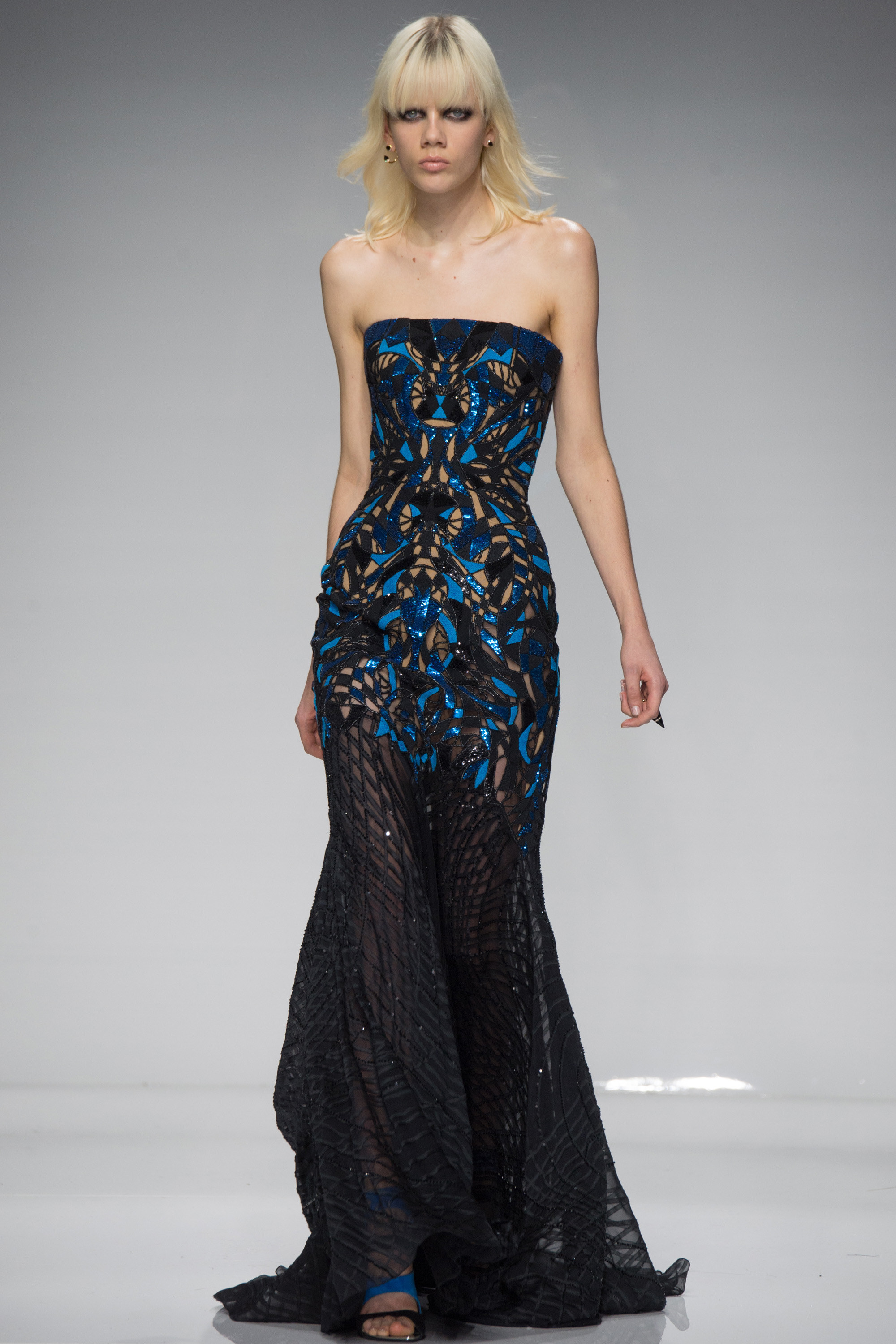Một số mẫu thiết kế của Versace tại Haute Couture 2016