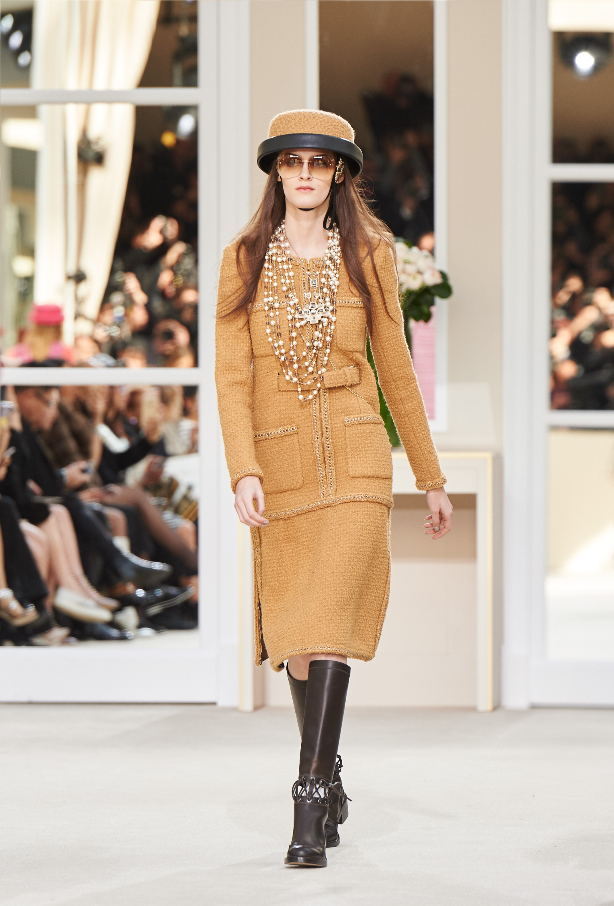 Bộ sưu tập Chanel Thu Đông 2016 ELLE VIETNAM