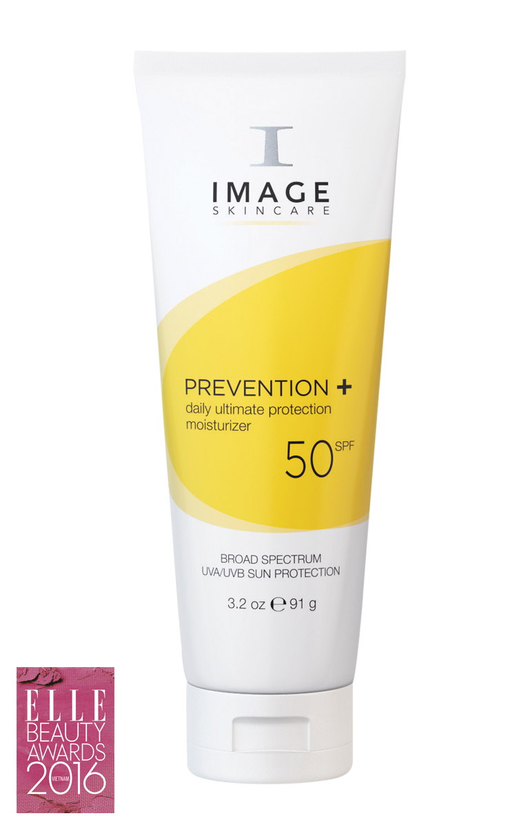 elle beauty awards kem chong nang 10