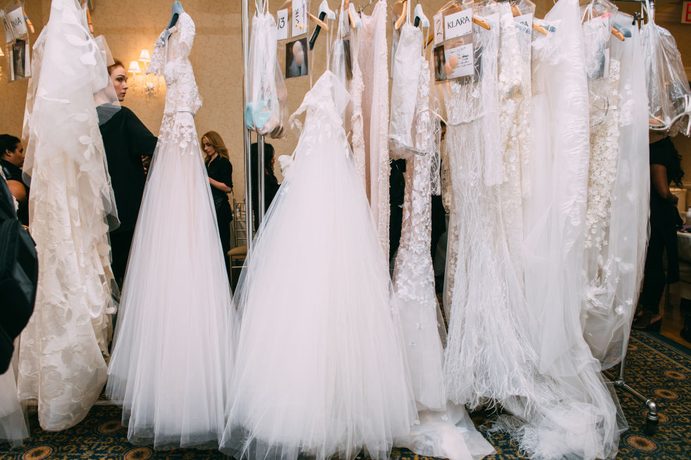 Hình ảnh hậu trường từ Bridal Spring Fashion Week 2017 - ellevietnam 35