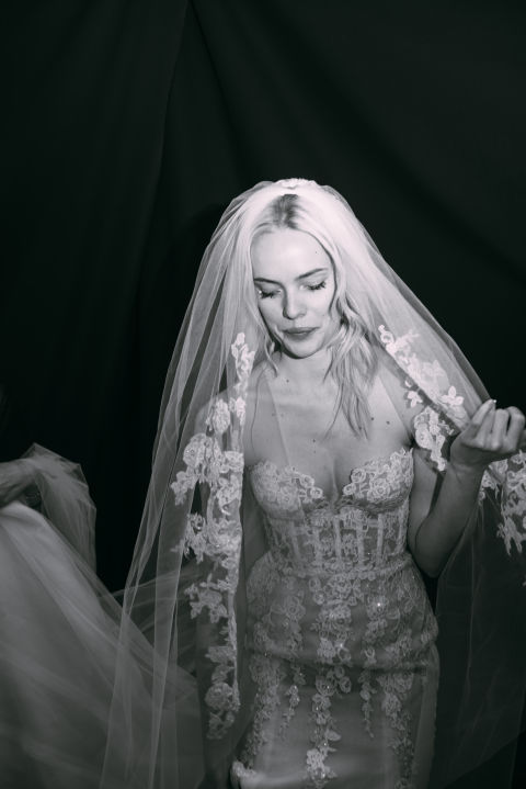 Hình ảnh hậu trường từ Bridal Spring Fashion Week 2017 - ellevietnam 62