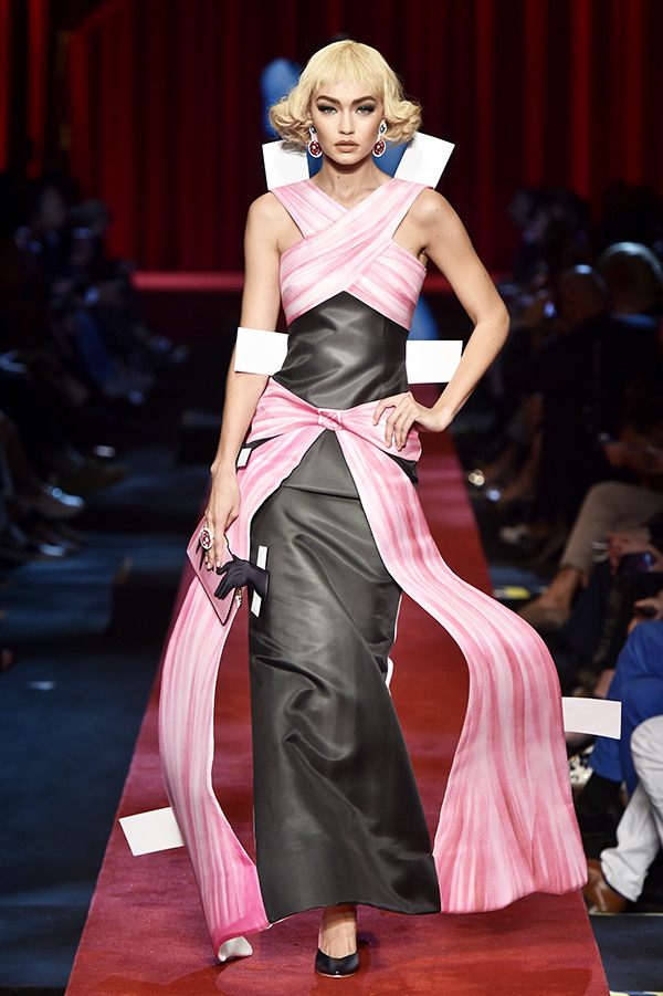Lạ lẫm cùng búp bê Gigi Hadid và Bella Hadid ELLE VN