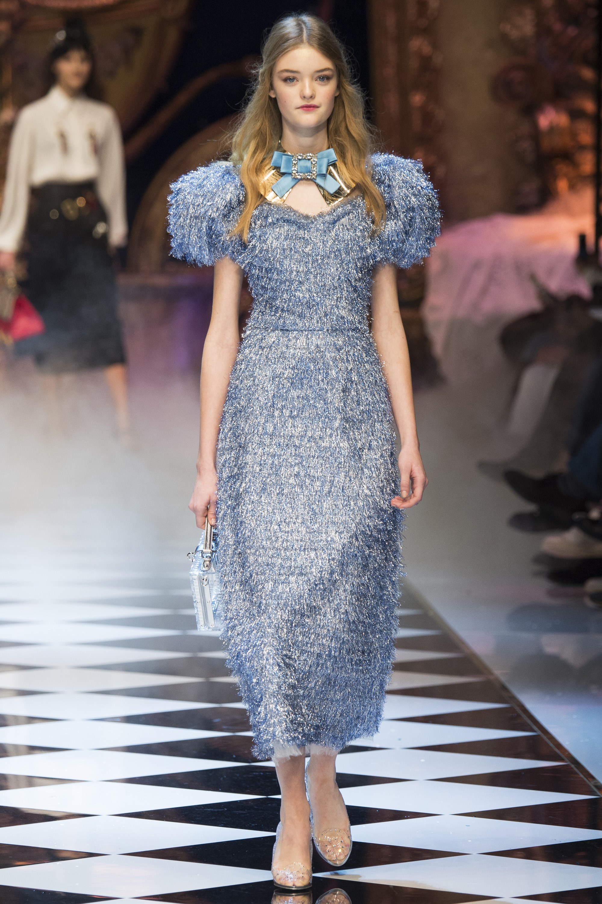 Bộ-sưu-tập-DolceGabbana-Thu-–-Đông-2016 Ellevn