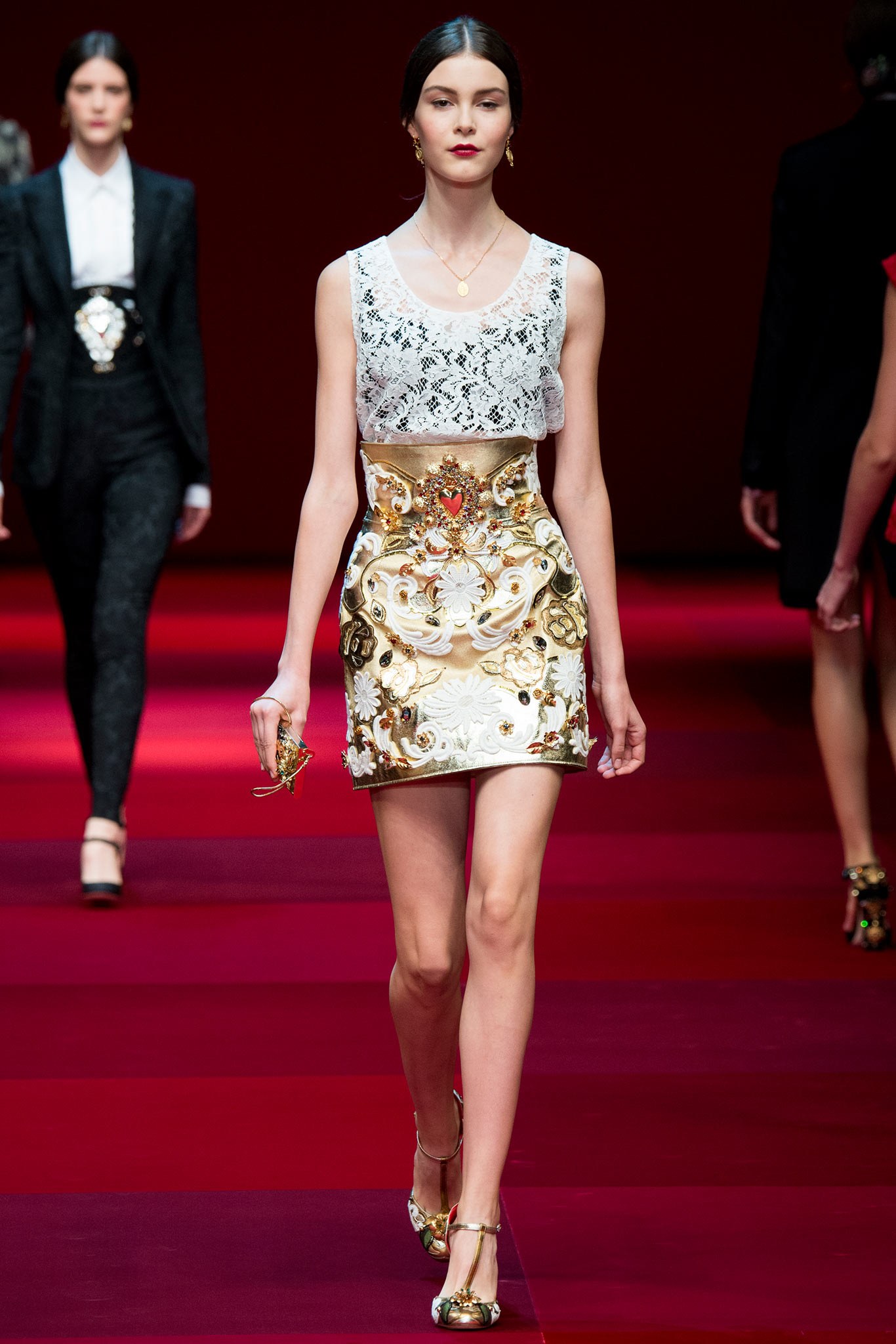 Bộ sưu tập DolceGabbana xuân hè 2015 Ellevn