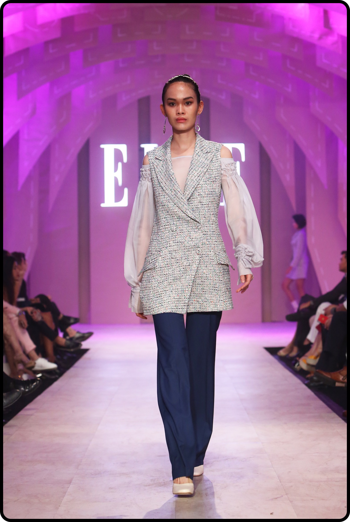 BST của NTK Quynh Giao tại ELLE Fashion Journey 2016