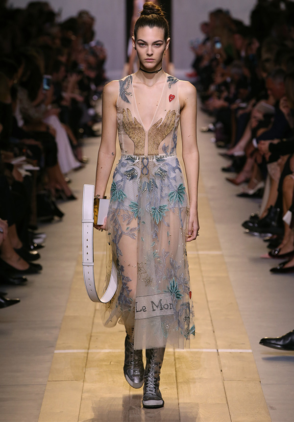 BST Christian Dior Xuân-Hè 2017 - Dấu ấn Maria Grazia cùng di sản 70 năm - ELLE VN