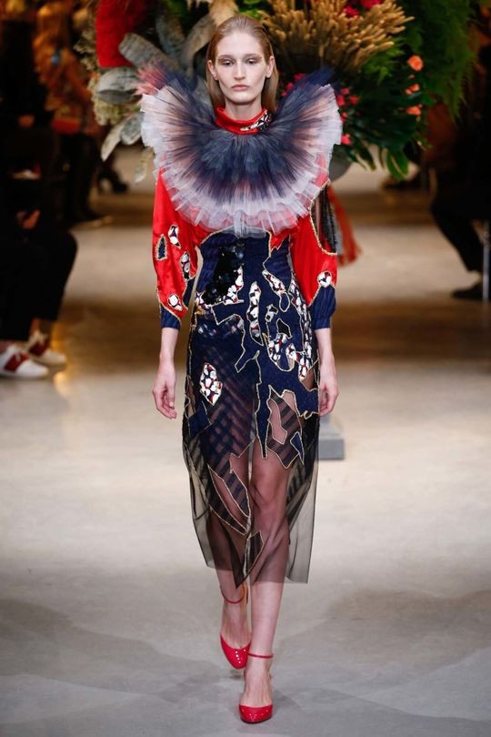 Những BST nổi bật tại tuần lễ Haute Couture Xuân-Hè 2017 - ELLE VN
