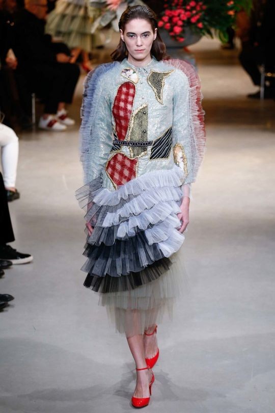 Những BST nổi bật tại tuần lễ Haute Couture Xuân-Hè 2017 - ELLE VN