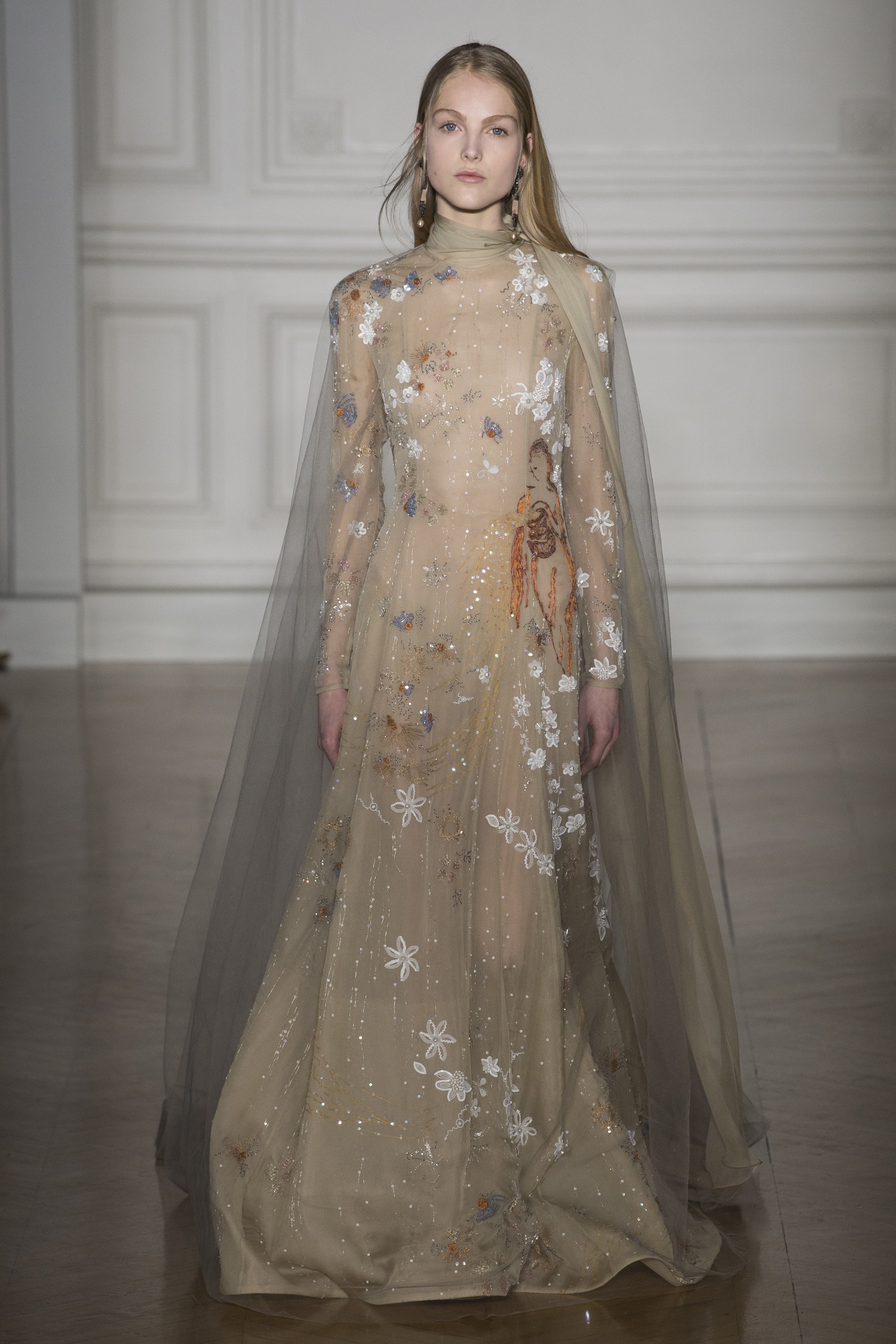 Những BST nổi bật tại tuần lễ Haute Couture Xuân-Hè 2017 - ELLE VN
