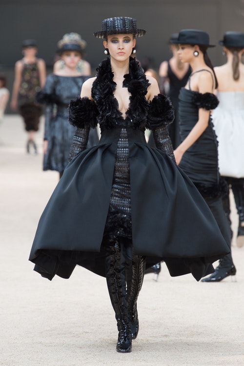 Chanel Couture Thu 2017_ELLEVN