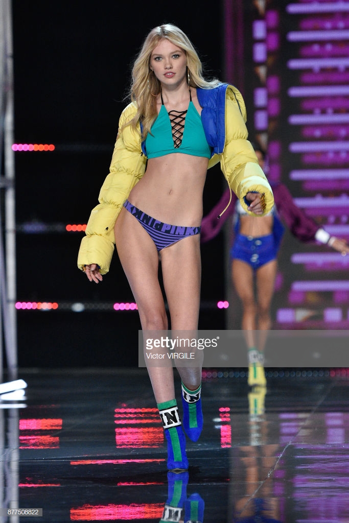người mẫu victoria's secret show18