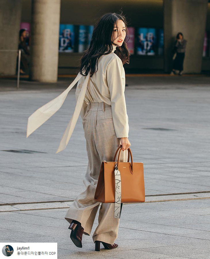 elle việt nam thời trang đường phố Seoul Fashion Week 2019 7