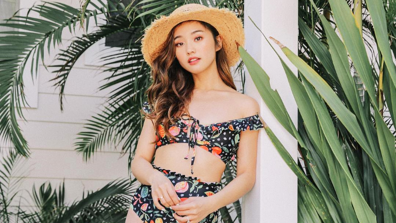 những kiểu bikini đẹp cho mùa hè bikini họa tiết hoa trễ vai