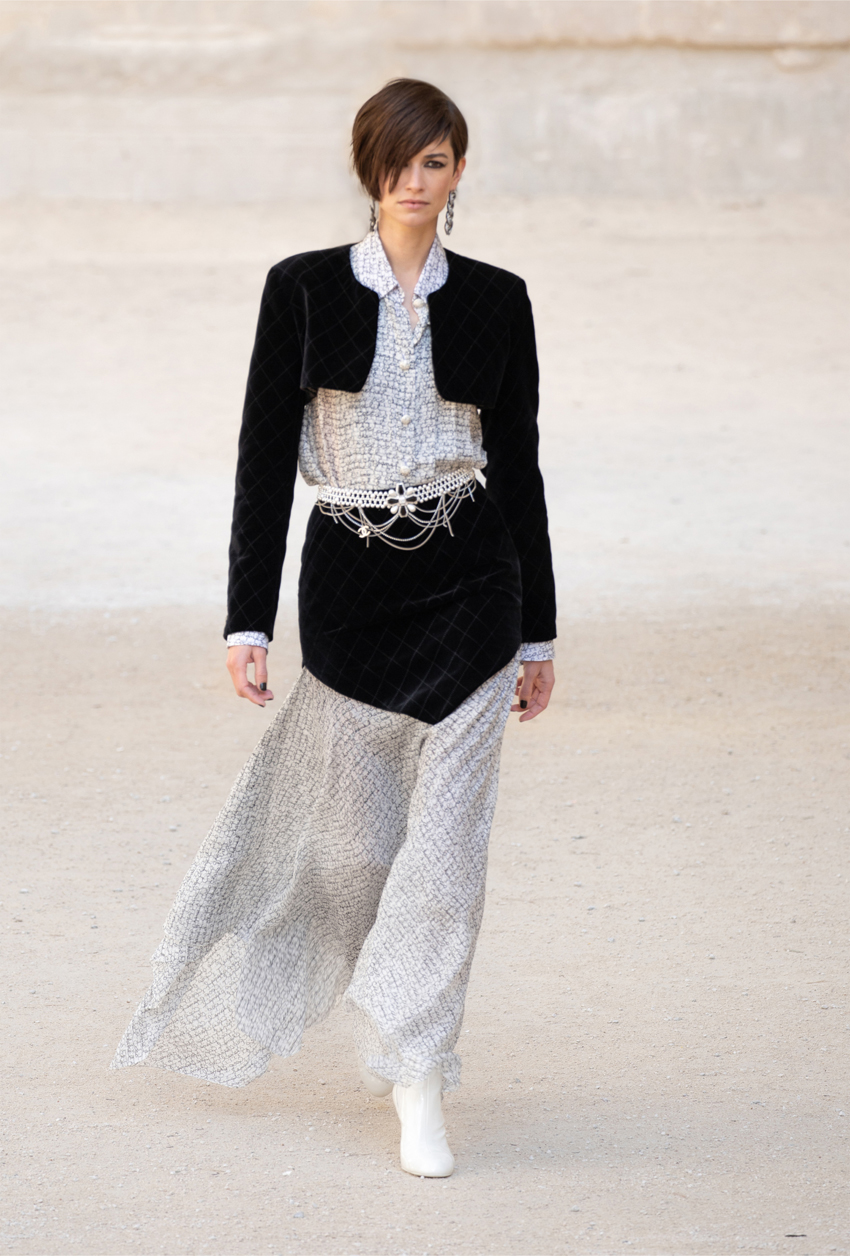 chanel cruise 2021/22 look02
