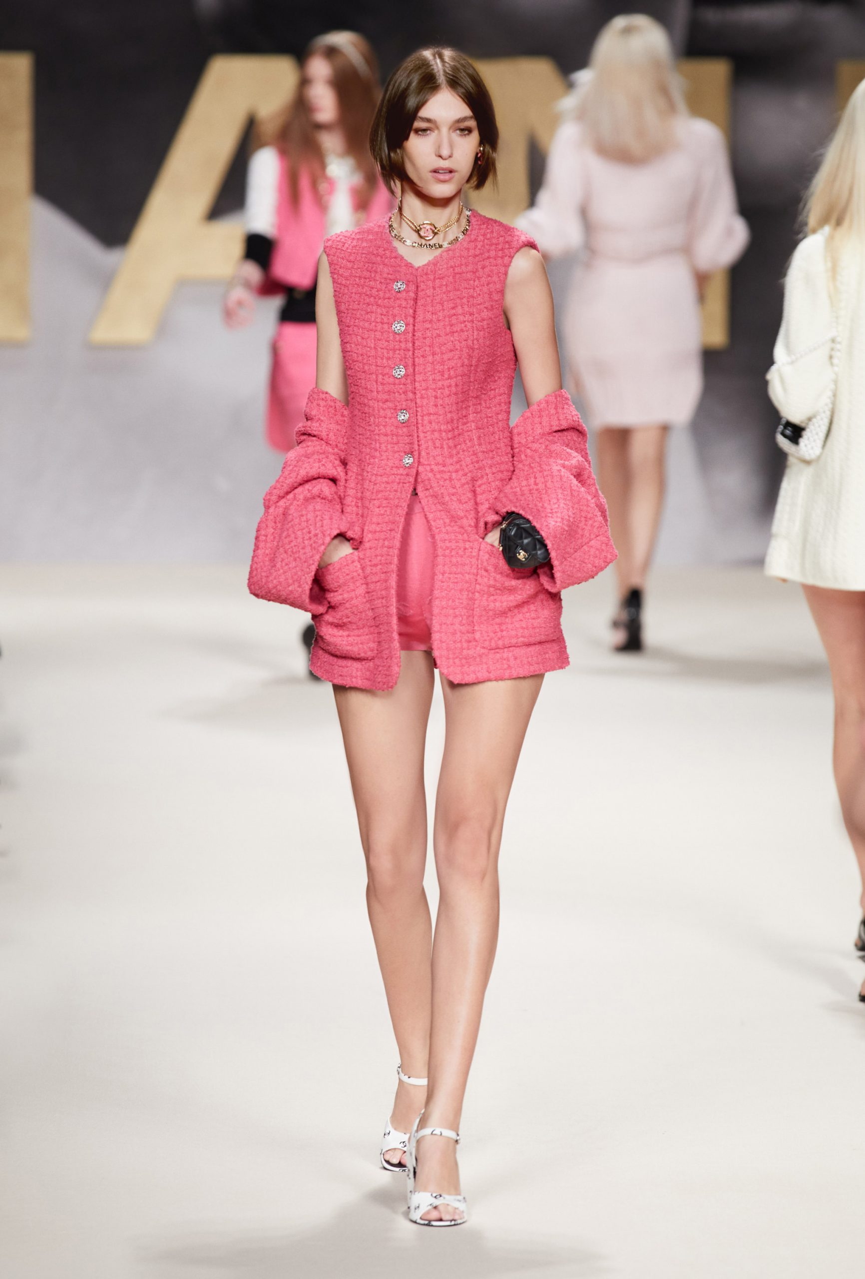 Chanel SS21 Look 44