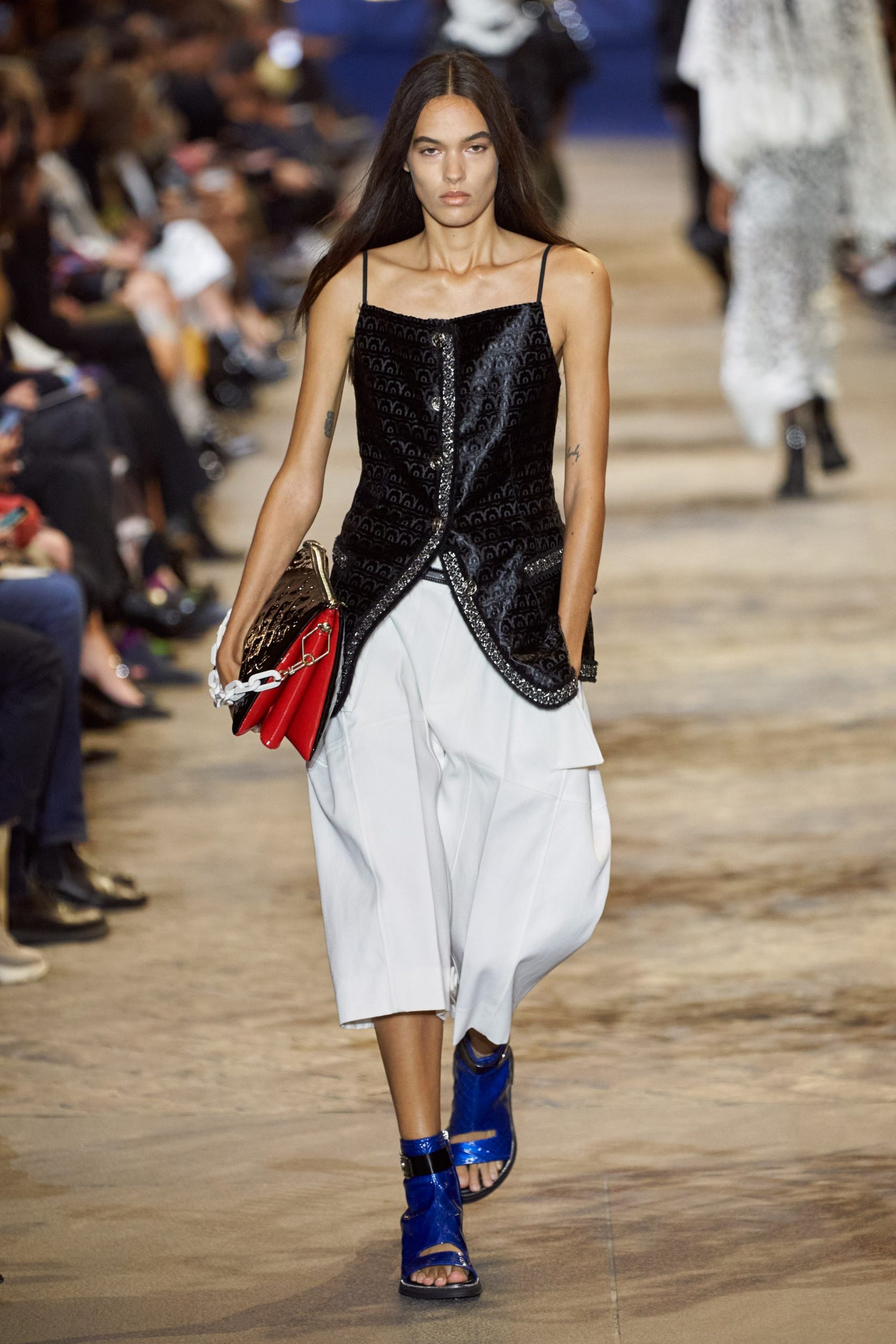 LV Look 39