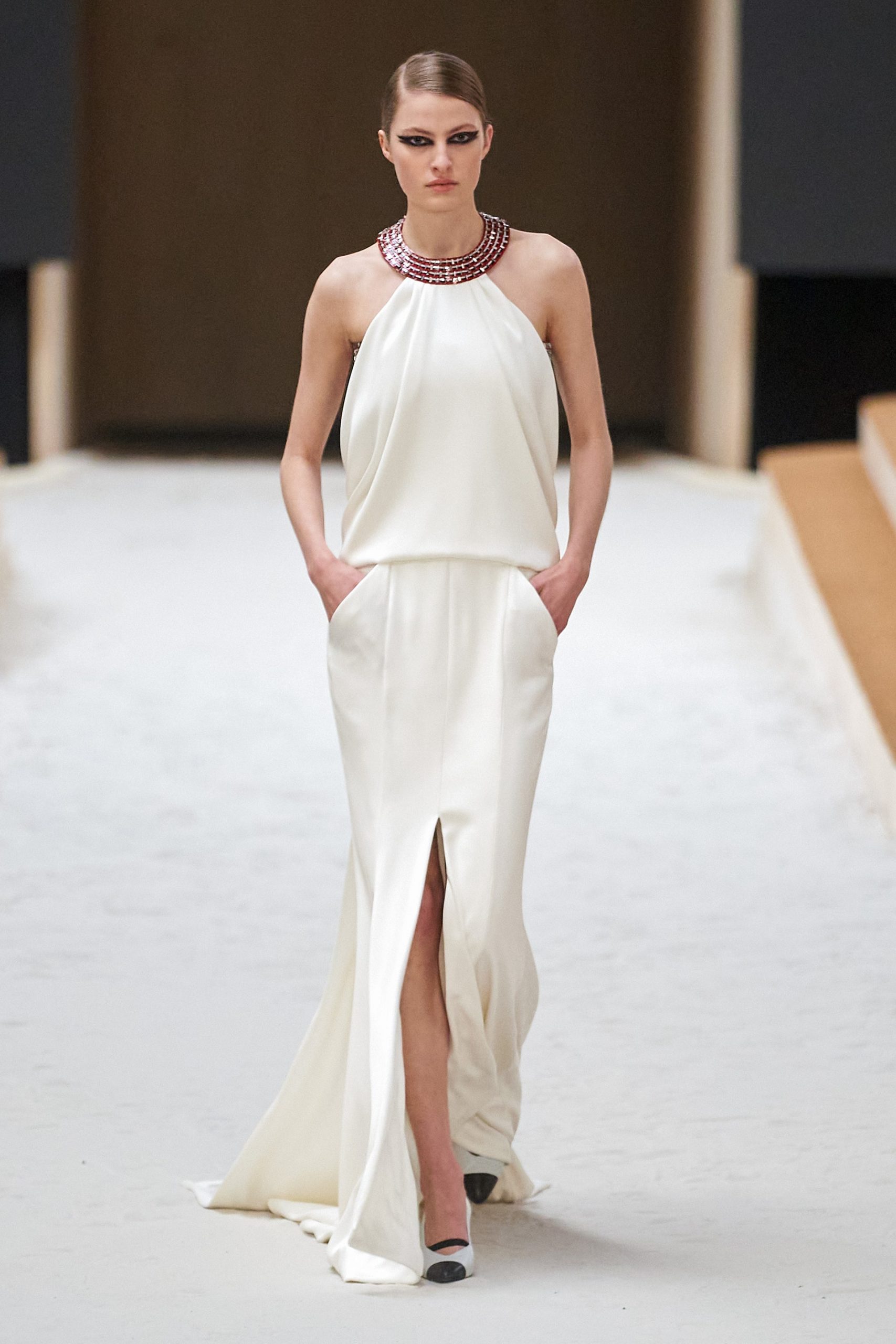 Chanel Couture Xuân Hè 2022 look 40