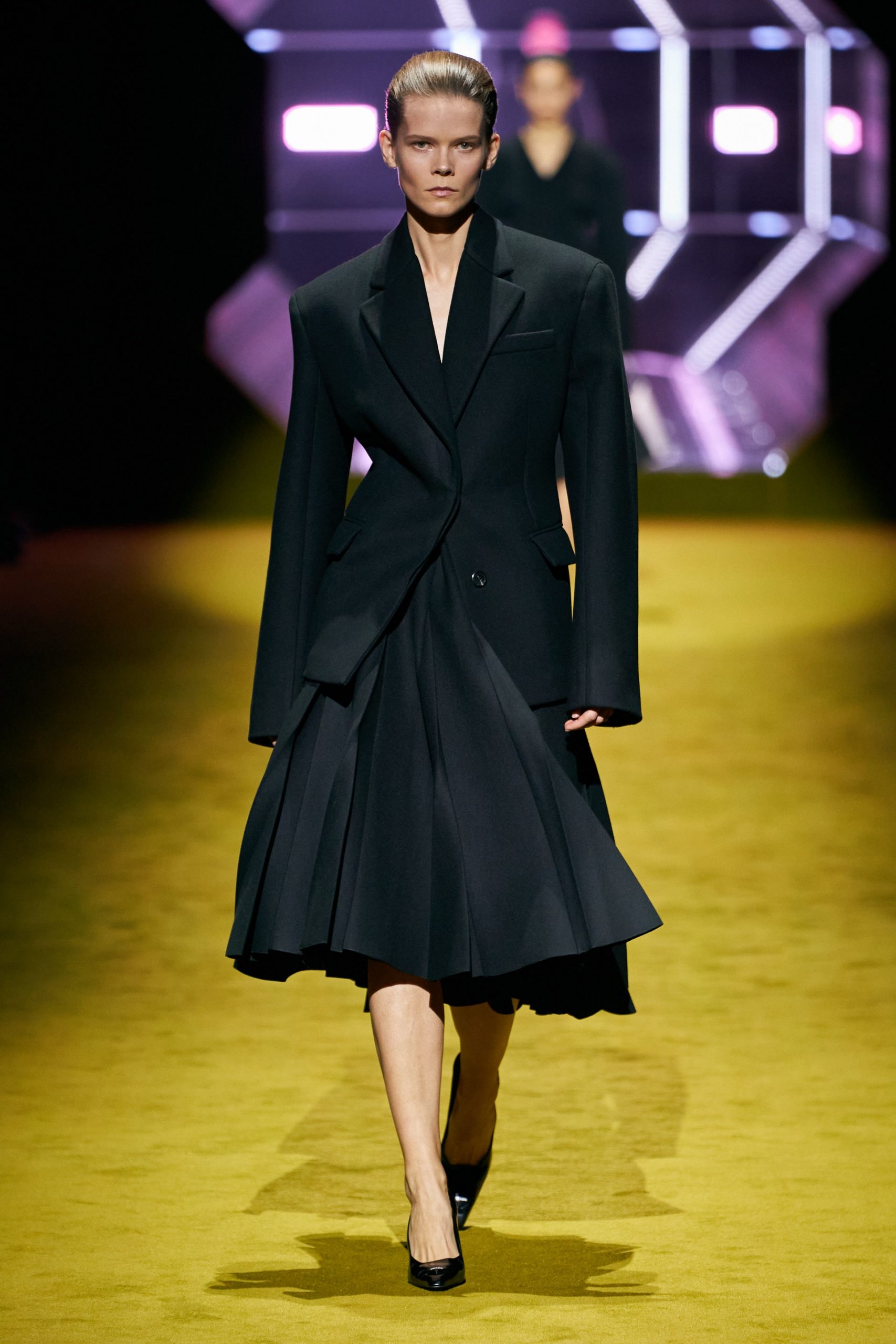 Prada Thu Đông 2022 look 12
