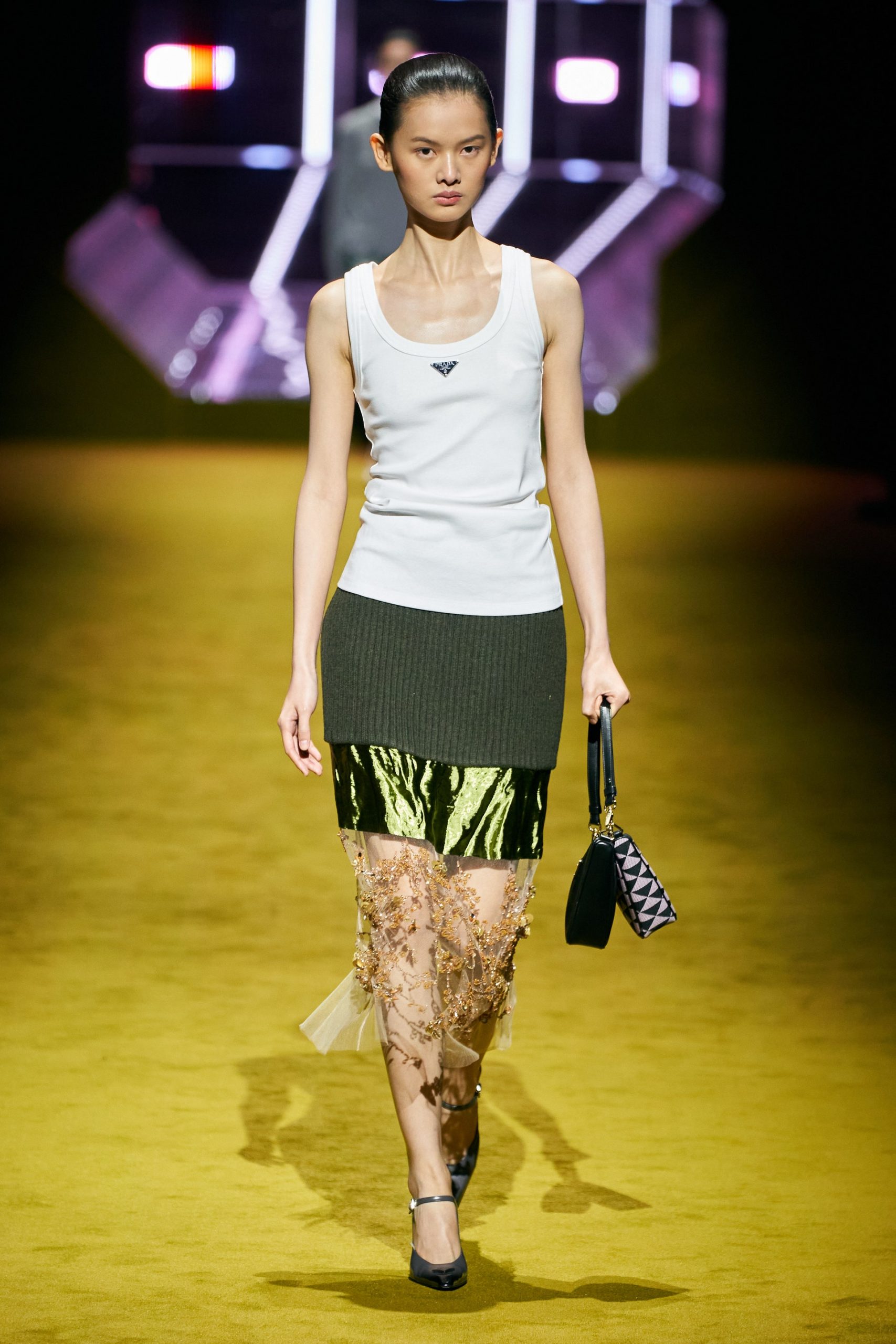 Prada Thu Đông 2022 look 40