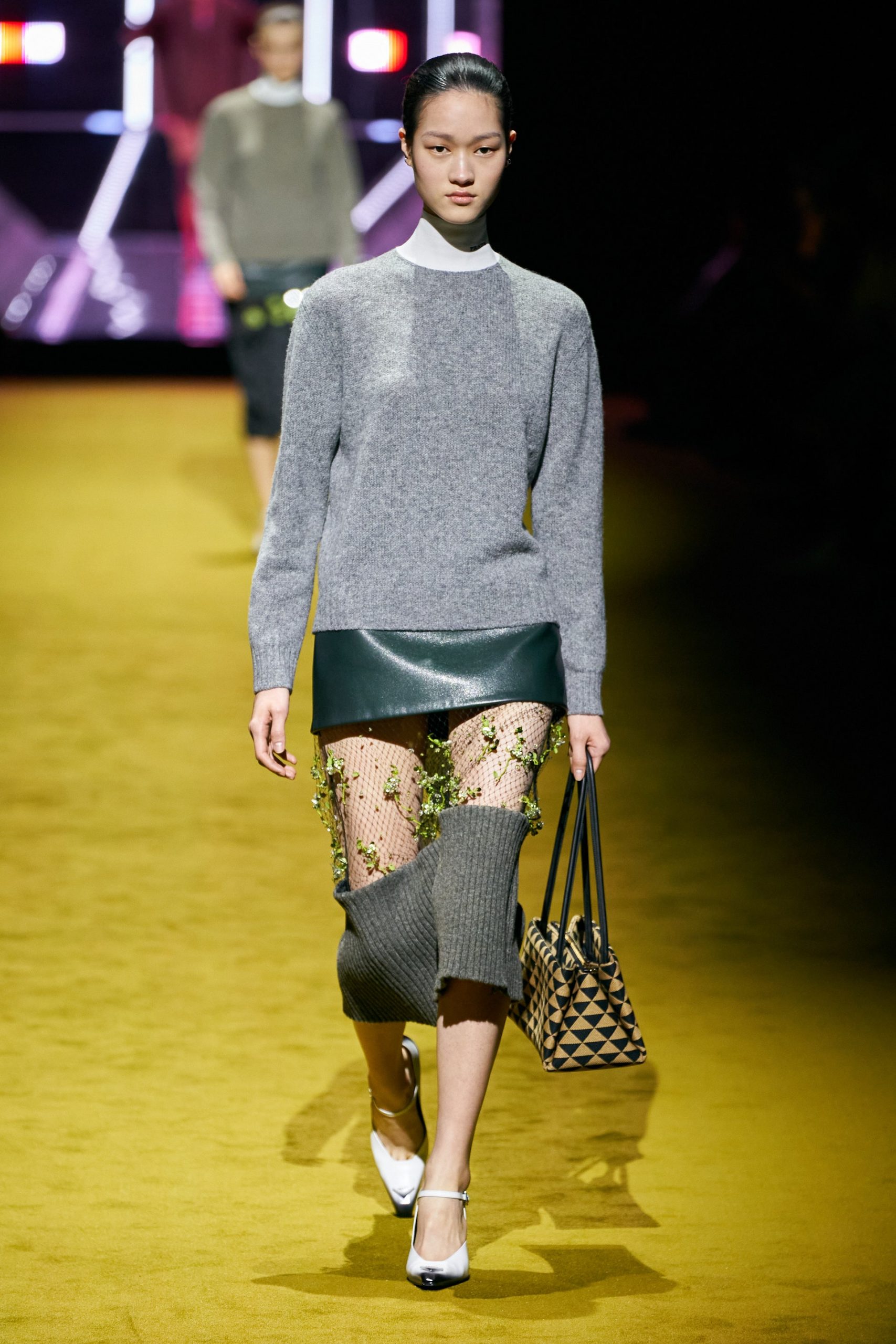 Prada Thu Đông 2022 look 41